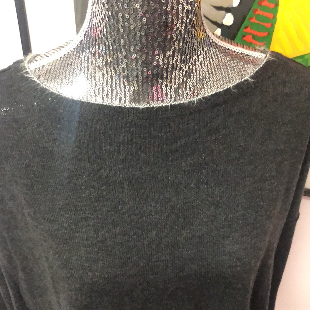 R D Style Open Back Top - image 3